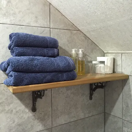 Westbury House בית הארחה ווינדרמר