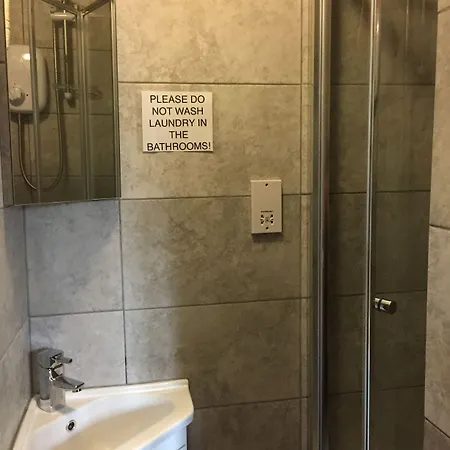 בית הארחה Westbury House 3*