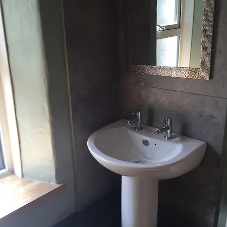 Westbury House בית הארחה