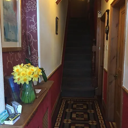 Westbury House 3* Windermere