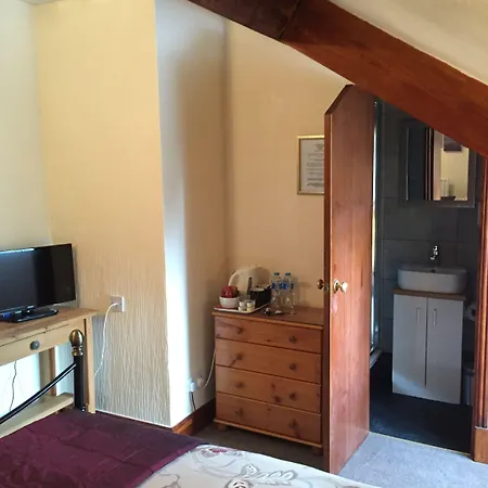 Westbury House 3* Windermere