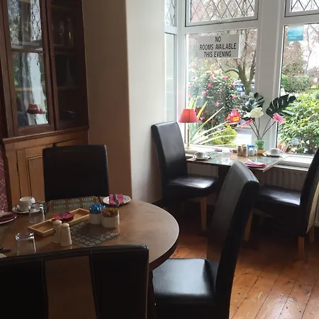 Gasthof Westbury House 3*