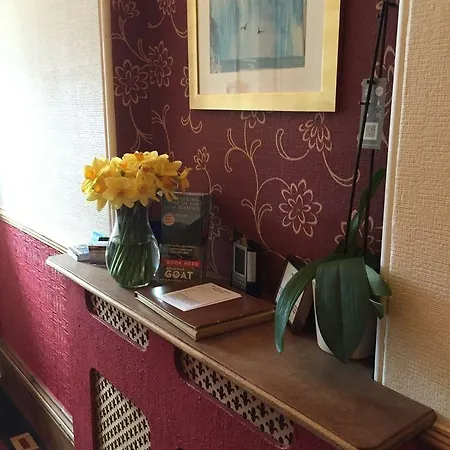 Westbury House 3*