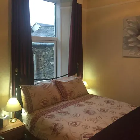 Westbury House 3* Windermere