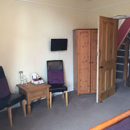 Westbury House בית הארחה ווינדרמר