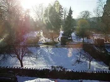 בית הארחה Westbury House ווינדרמר